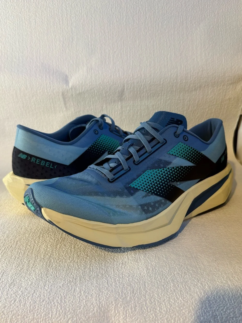 New Balance FuelCell Rebel v4 Men’s Size 15 D Blue Running Shoes MFCXCH4